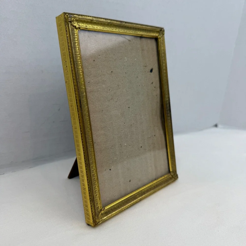 Vintage Gold Tone Metal Picture Frame 5x7 Embossed Floral Corner Tabletop